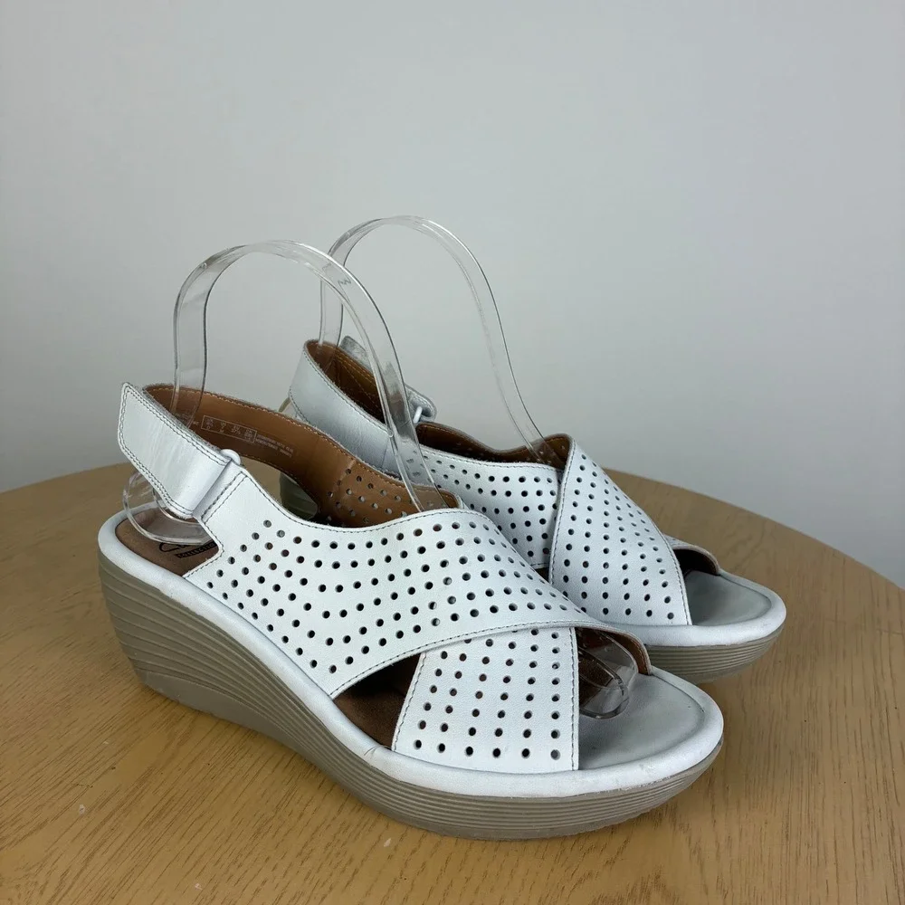 Clarks Reedly Variel Wedge Sandal Women's 7 Perforated Peep Toe Summer Comfort